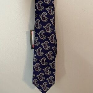 - Blue paisley Daniel Crèmieux Limited edition tie